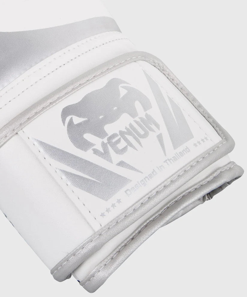 Guantes de Box Venum Challenger 2.0 (Blanco / Plateado) (Disponible en Costa Rica y por Encargo)